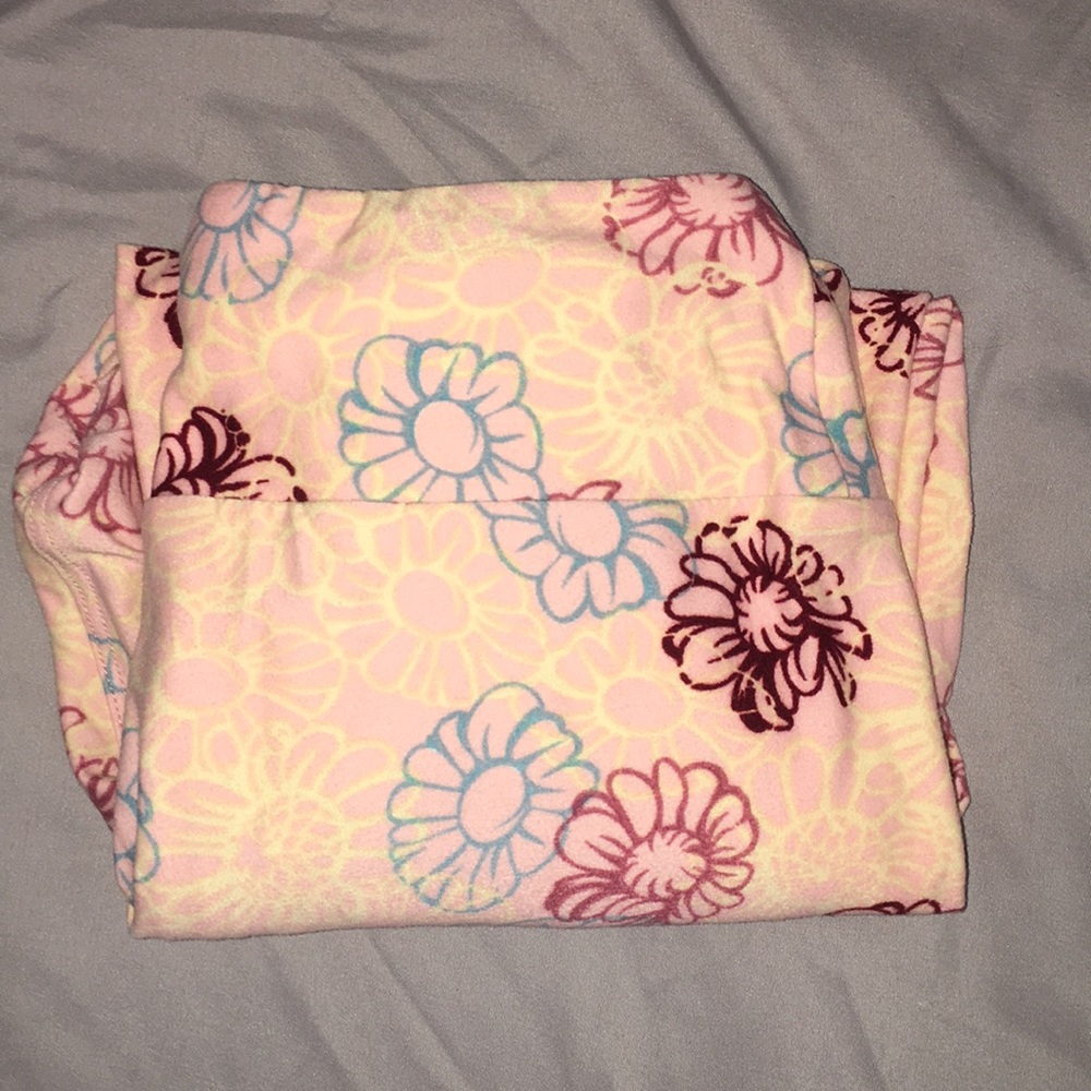 Peach floral print LuLaRoe leggings - Picture 2 of 3